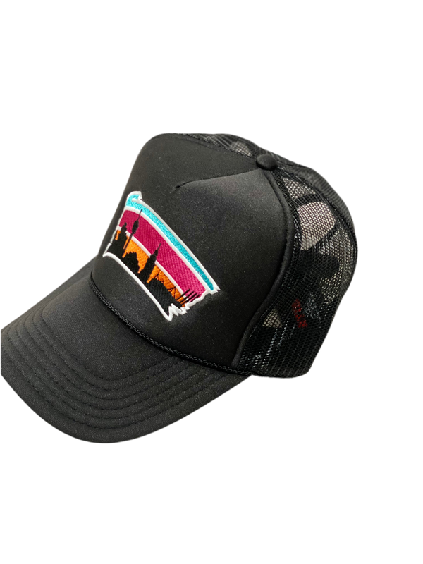 BLACK TRUCKER